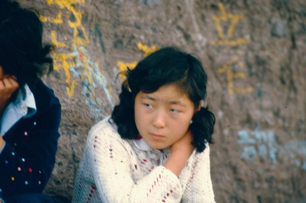 老照片：一位外国女游客镜头下80年代的河北承德，被淡忘的时光