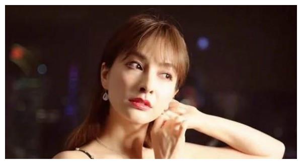 吴昕和他低调领证，他在演艺圈几乎零绯闻，快