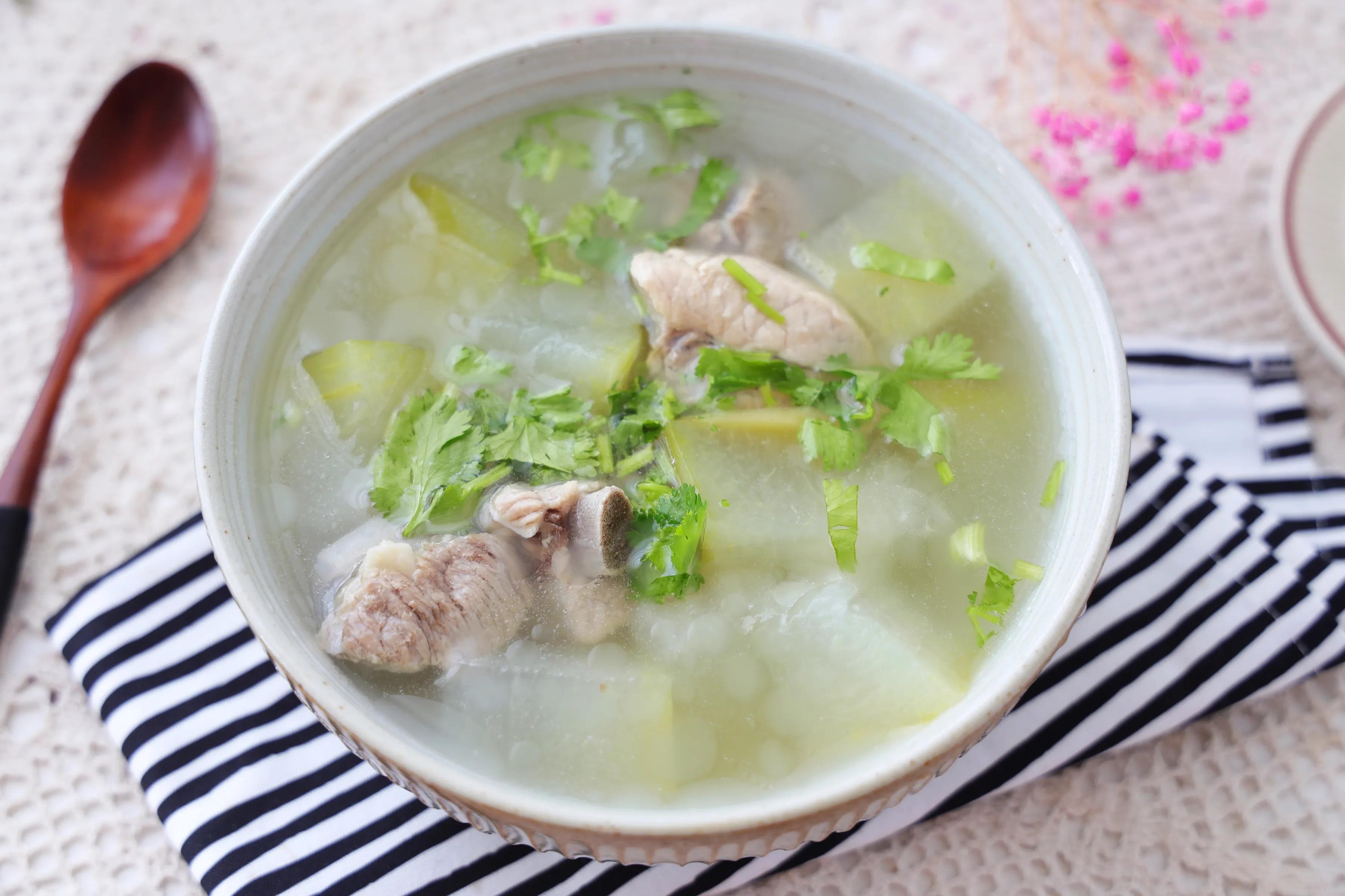 夏天太愛喝這碗湯了，清淡爽口不油膩，還能清熱下火，一定要多喝