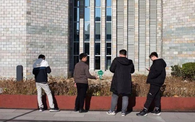 北京后厂村：精英云集 ，“月入五万消费五千”