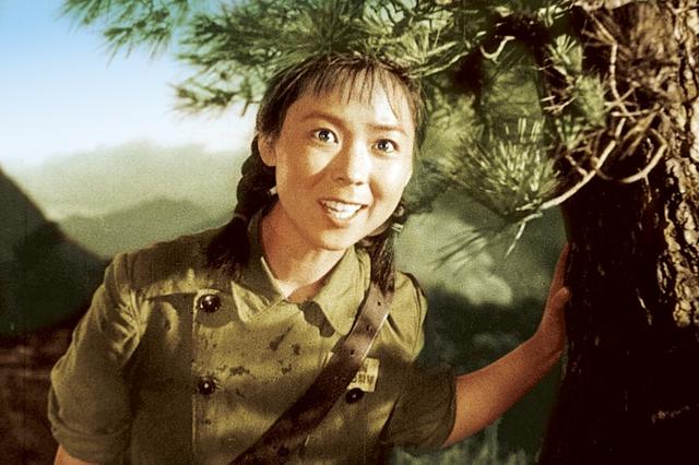 再现英雄色彩,电影《英雄儿女》,你没见过的彩色剧照版