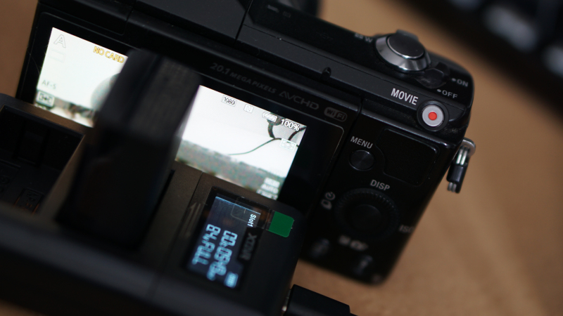 XTAR VN2单反相机电池充电器，为你的拍摄提供持久电量