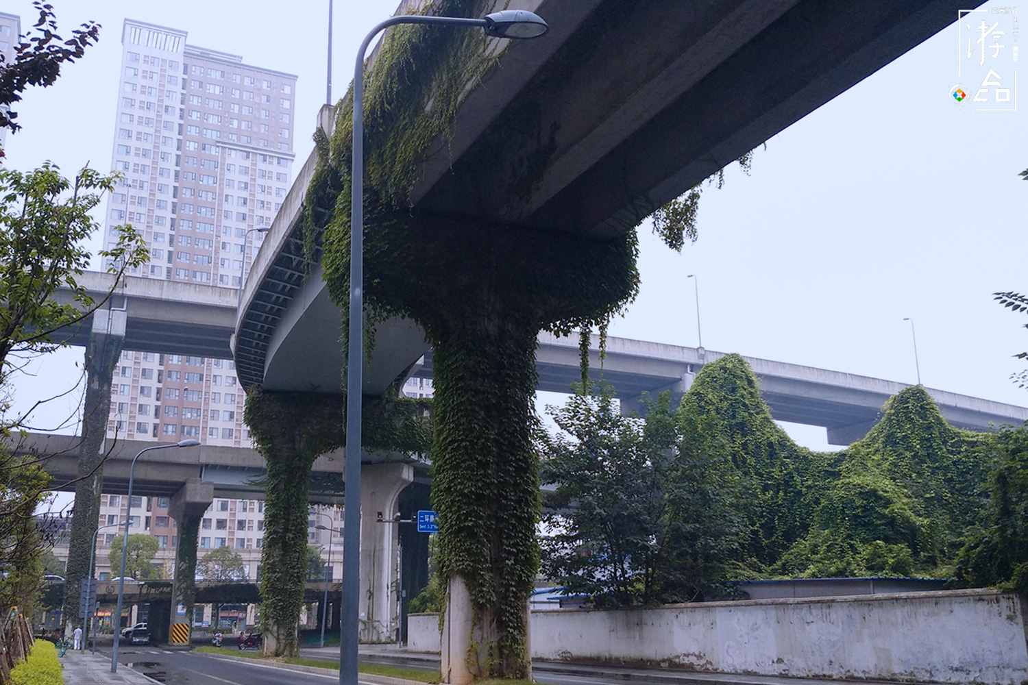 别让“川渝一家亲”成为空话，成都和重庆没有矛盾，应该共同进步