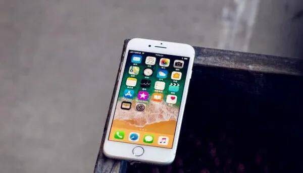 钉子户们：四年了，为何iPhone6S仍在再次用，并不是由于特性