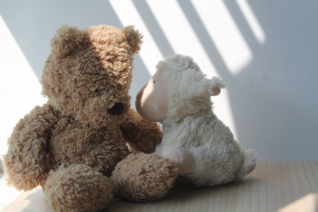 心理學：缺愛的人，都有這三個特征，他們其實很難相處