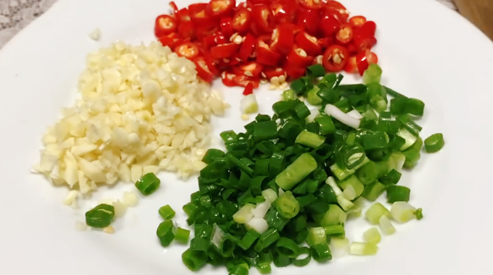 1塊豆腐，2個雞蛋，教你最近很火的雞蛋豆腐的做法，飯店沒得賣