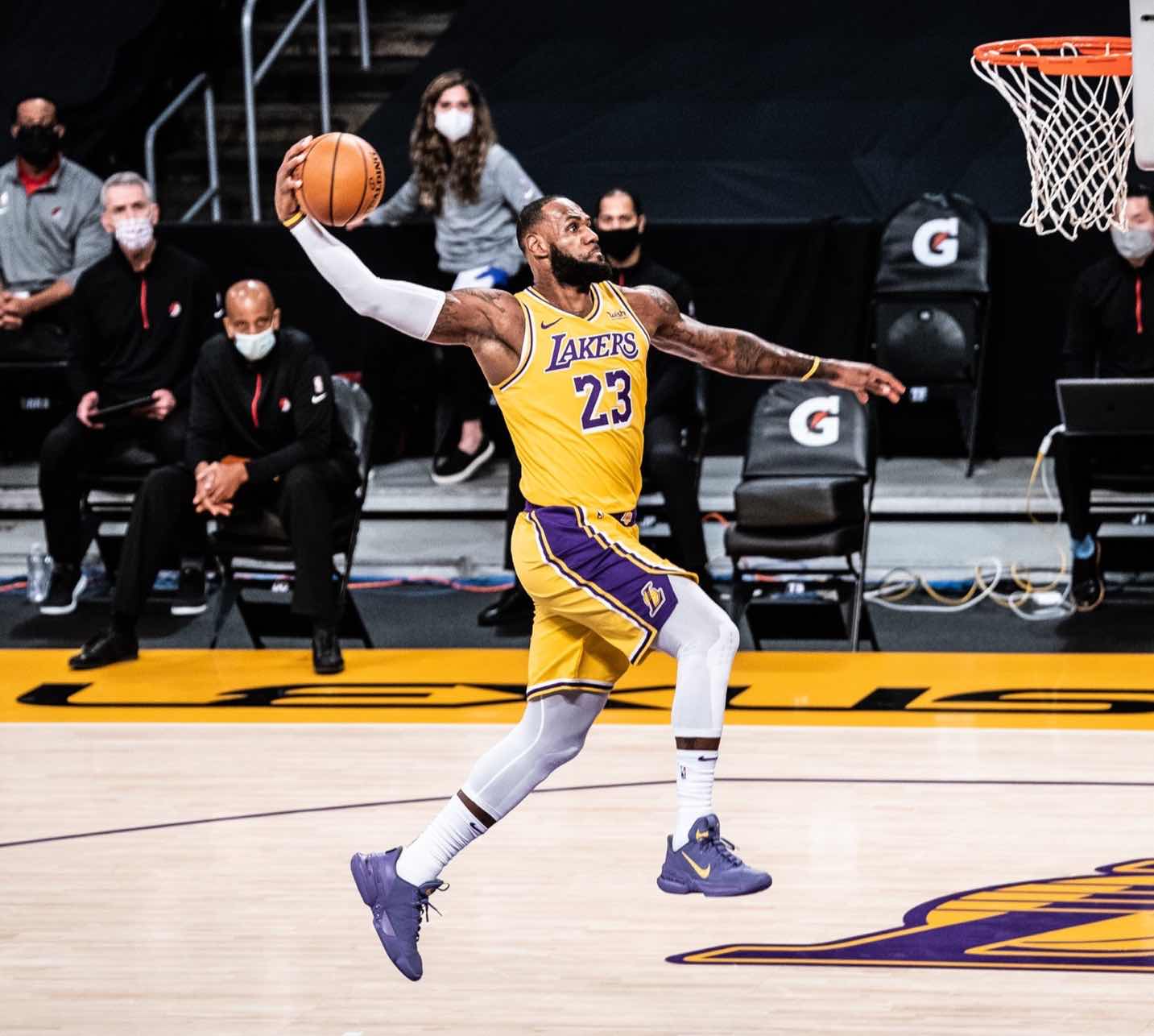 皮尔斯：詹姆斯身为全明星首发却划水，真的令