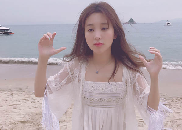 36岁金莎微博公开示爱？“恨嫁”的心如出一辙，