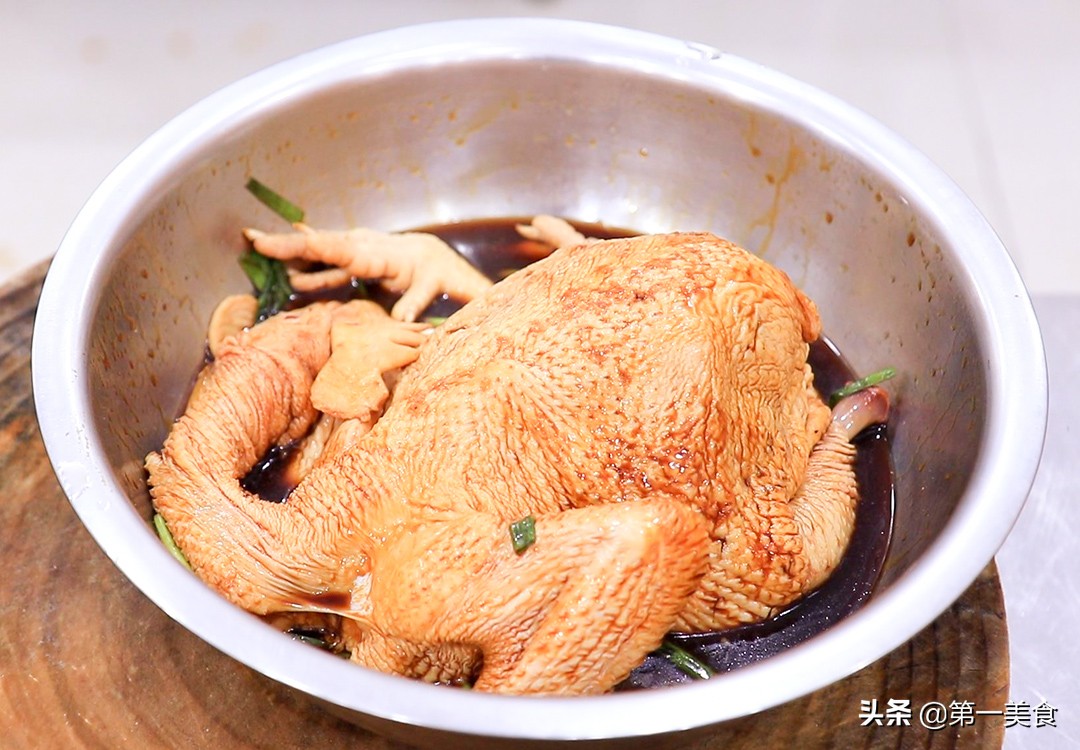 图片[5]-懒人版电饭锅煲鸡 不加水 不加油 腌制才是关键 鲜嫩好吃-起舞食谱网