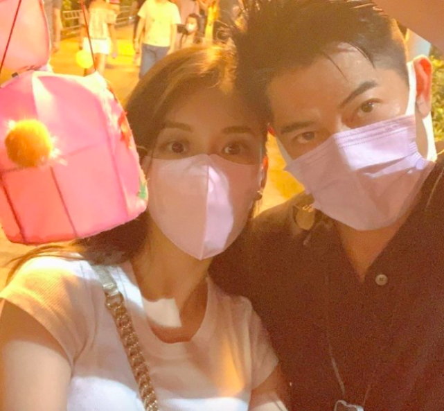 郭富城顧家，事業忙也陪孩子玩泥沙，方媛照顧郭詠希夫妻配合默契