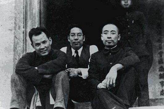 10大元帥中，他與周總理最親近，總理去世前，他為何每天去趟醫(yī)院