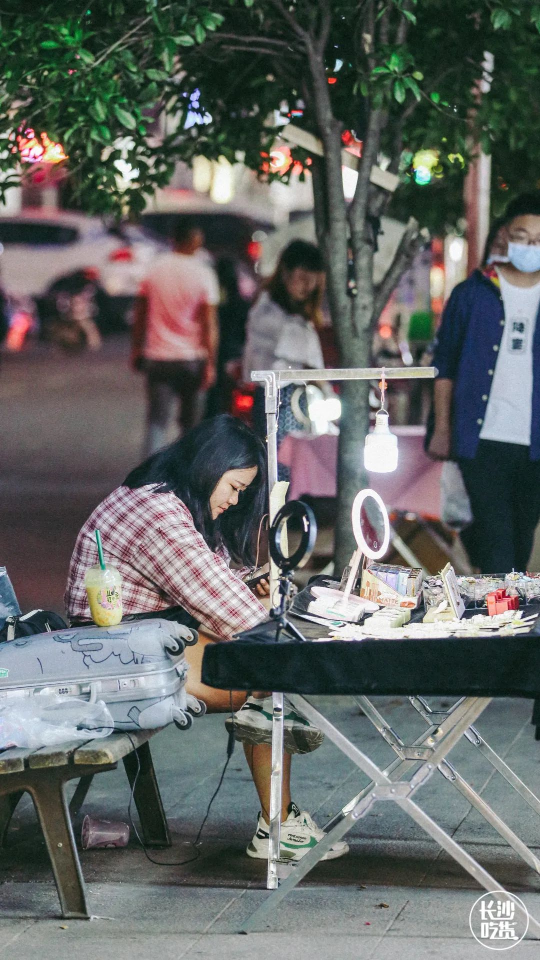 长沙最美劳动者纪实：摆摊商贩高温下的坚守