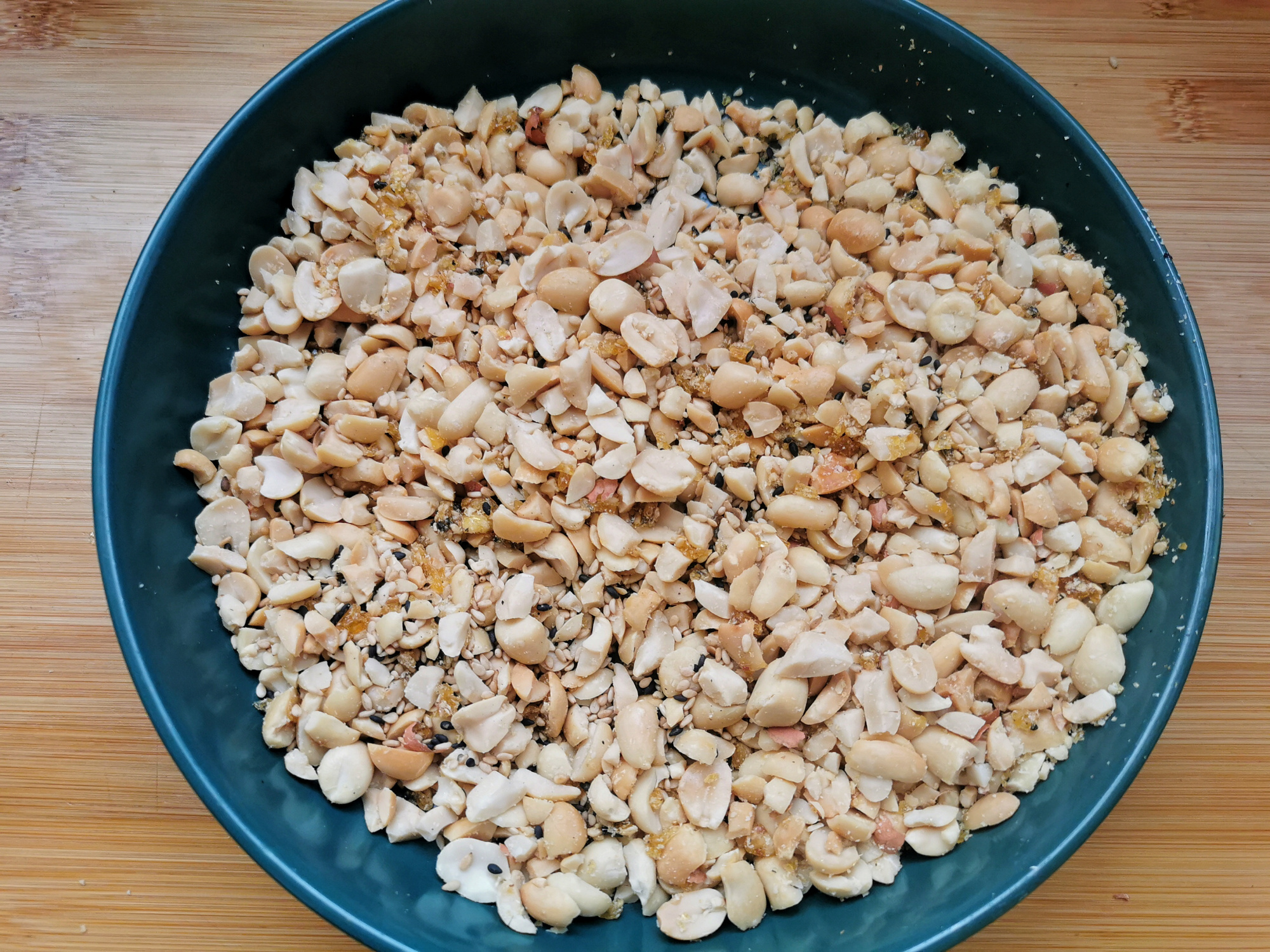 無水無油做花生酥糖，復刻童年美味，學會熬糖漿，酥脆香甜不粘牙