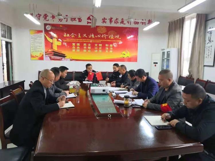 汉中交警一大队深入辖区中小学校开展交通安全座谈