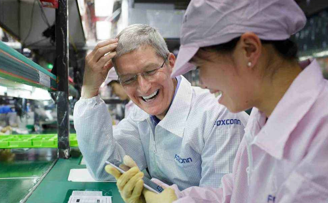 苹果搬到印度之后，库克却开心不起来，被罚了