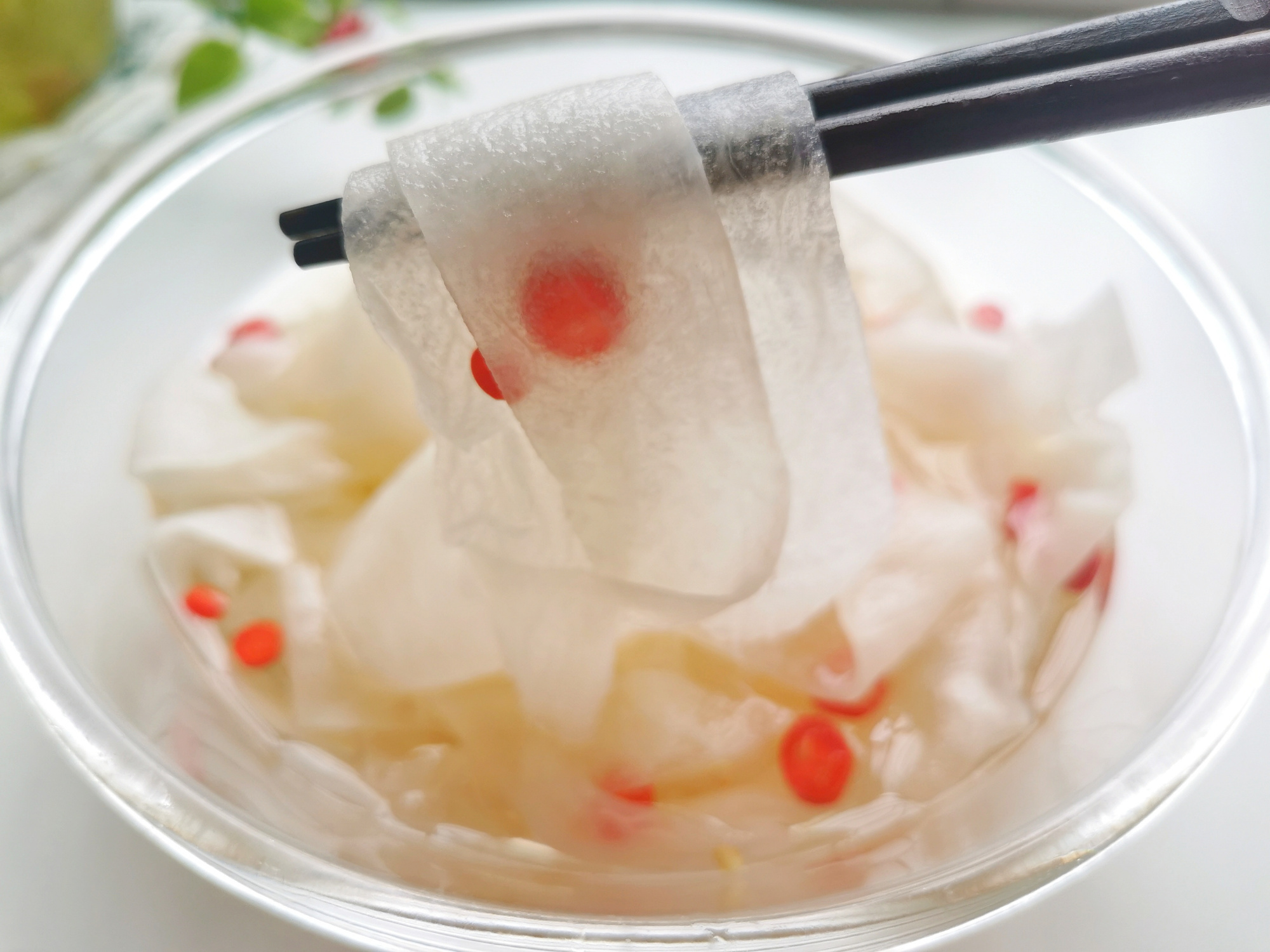 全网都在做的雪碧泡萝卜，酸辣爽口，开胃解腻，适合手残党