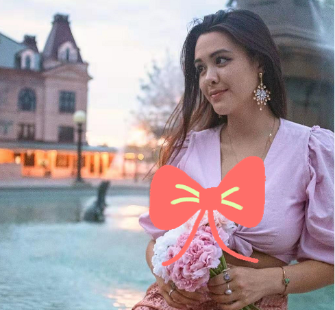 钟丽缇11岁小女儿长大了！大眼呆萌长腿吸睛，被指颜值赛过两姐姐