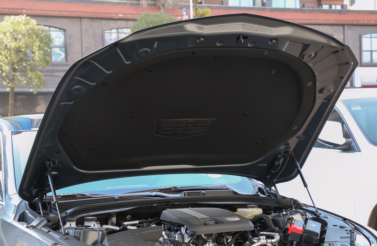 哪款中型车加速快，2021款凯迪拉克CT5，7.3秒破百