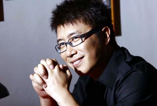 “内地情歌王”庞龙的自我毁灭史，他的过错，不仅是调侃了刘德华