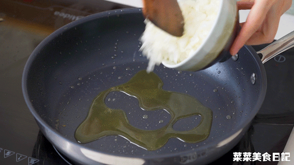 I love to eat this way when it's cold!  It’s so hot that the bowls don’t need to be washed