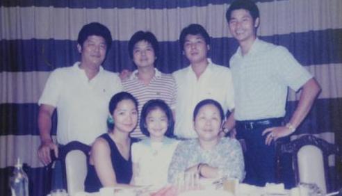 他是黄埔军校毕业的高材生，一生低调，女儿成