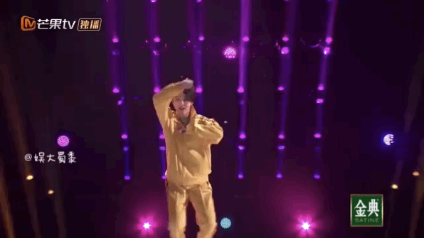 浪姐|张馨予立新人设浪姐2首秀上演反差萌 与李菲儿互动被吐槽油腻