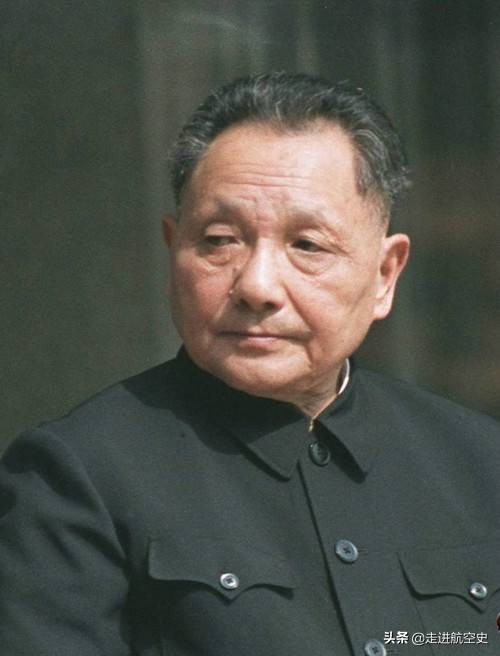 1981年，就任军委主席的小平，手握475万军队决策