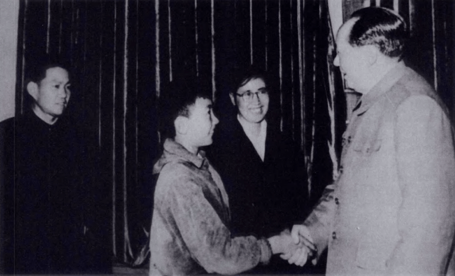 毛澤東衛(wèi)士長李銀橋，相伴15年分別，主席說：你比我的孩子還親