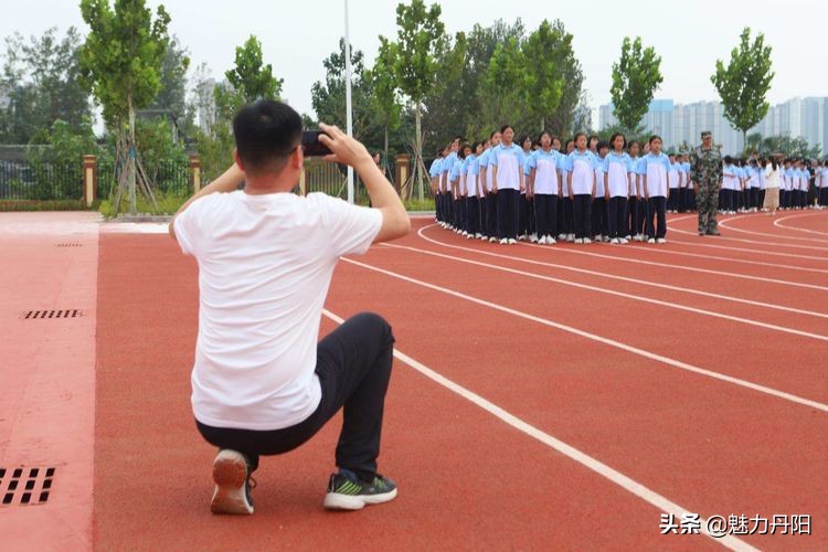 菏泽市实验中学举行2021级新生军训汇报展演(图27)