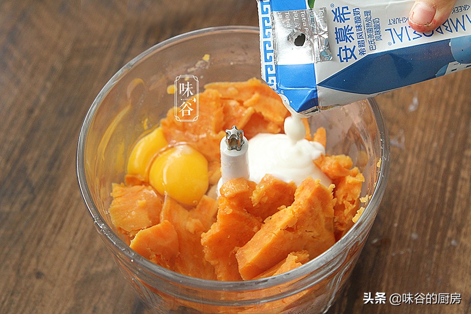 入秋了，这糕点吃一次馋一次，不用烤箱，营养不上火，老少皆宜