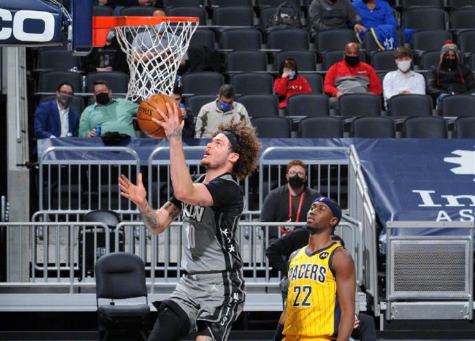 天神下凡！哈登40+15+10率队逆转，狂送15助攻喂饱