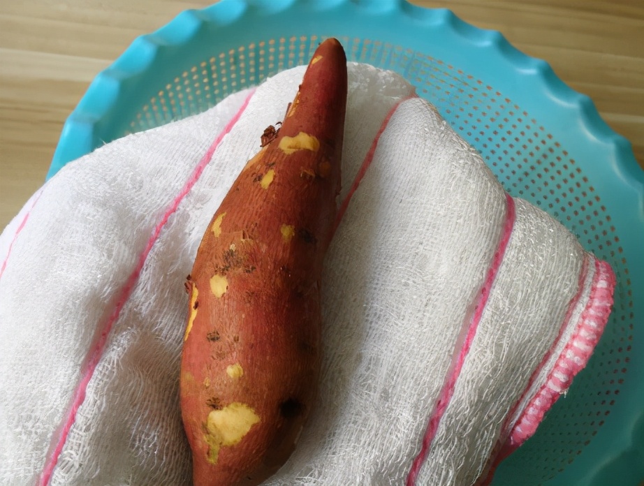 图片[3]-烤箱版烤红薯的做法步骤图 香又甜-起舞食谱网