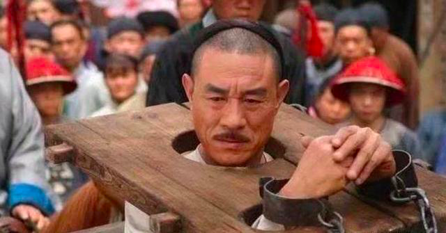 甘肃一农民上交一副盔甲，考古专家一看，大呼