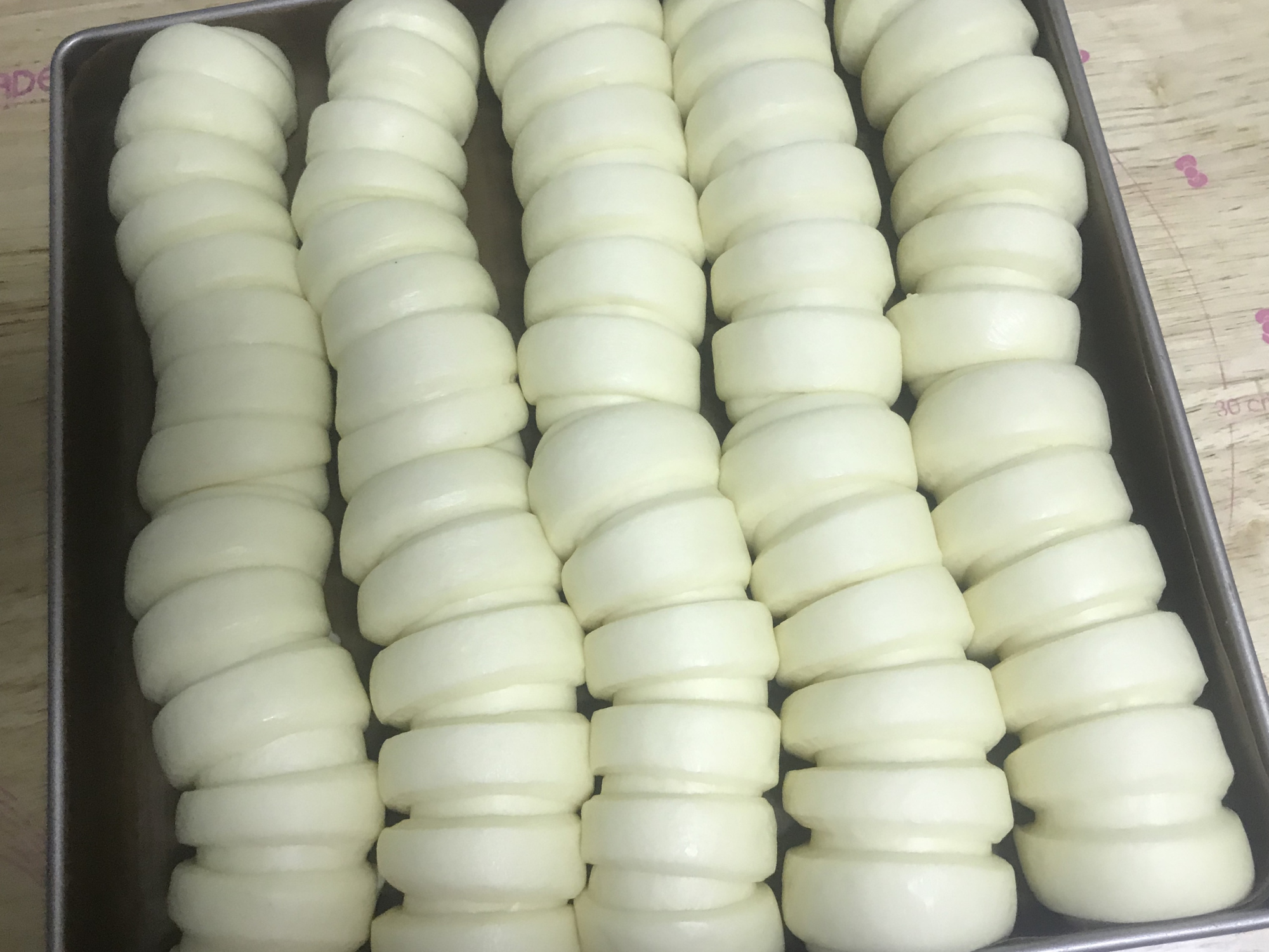 教你不用麵包粉也能做麵包，鬆軟拉絲，放3天也不硬，比買的好吃