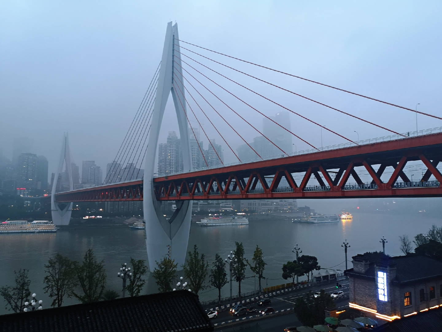 再游山城，才知道为什么重庆旅游这几年持续火爆