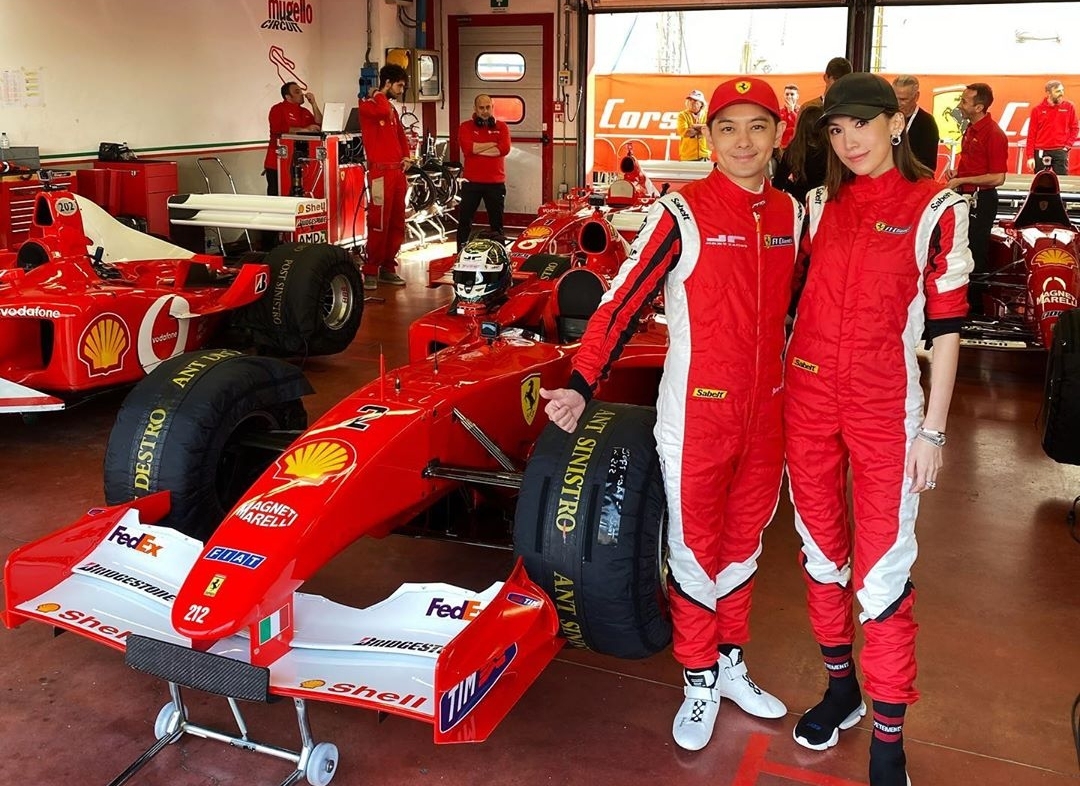 林志穎生日曬全家福，Kimi身高直追爸爸，三兄弟畫賀卡當禮物