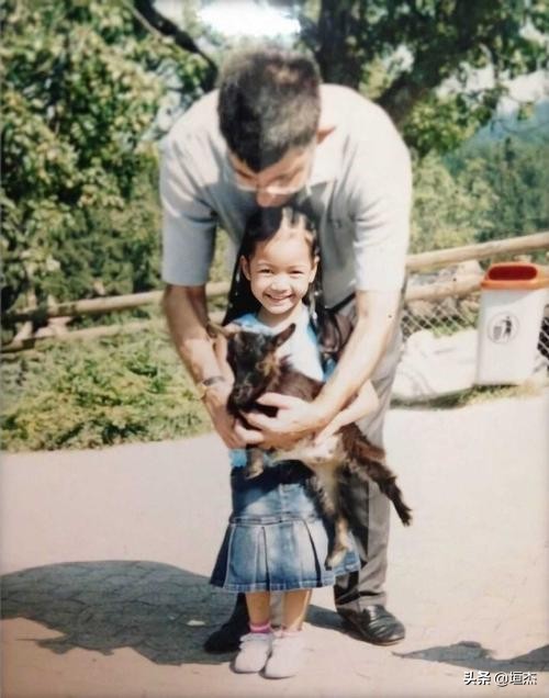 Lisa的大白爸爸真的是又暖又可爱，值得追捧的人