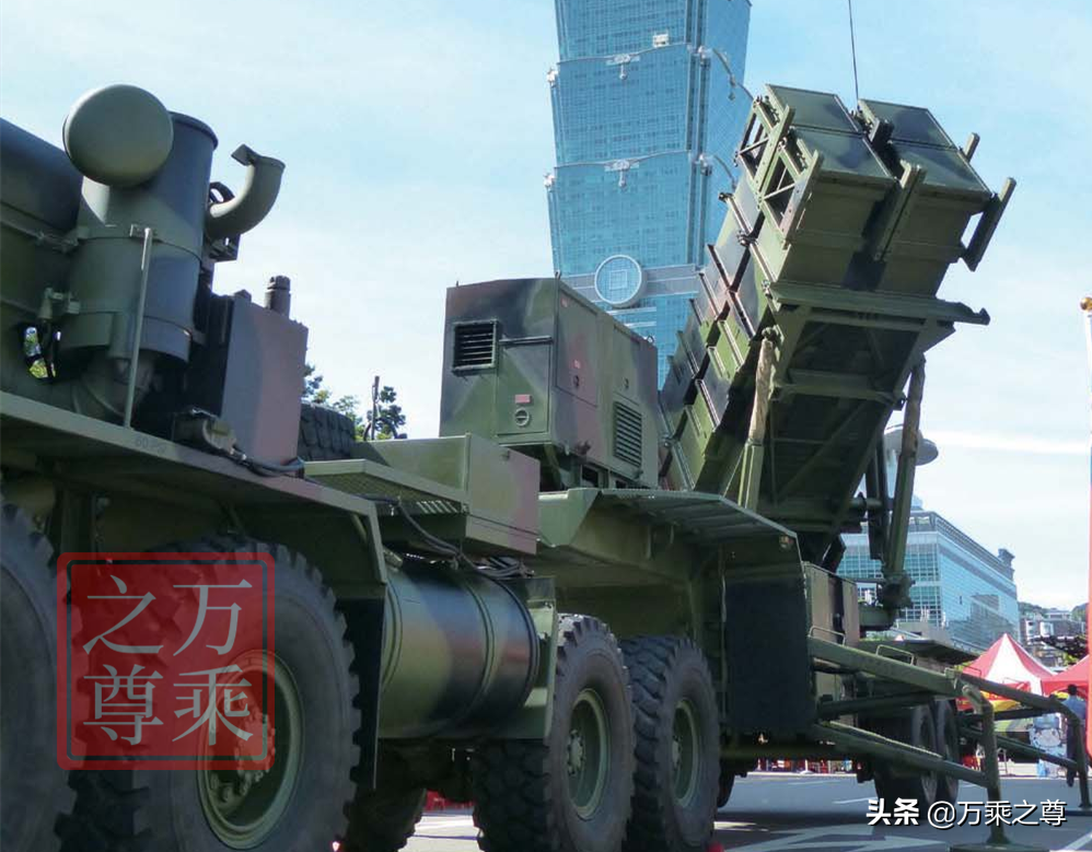 不堪一击，计算台湾一千枚防空导弹加三百架战斗机作战能力