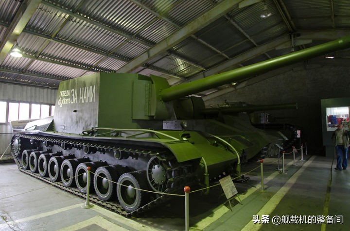 苏德战场上的“动物杀手”——SU-152\u002FISU-152自