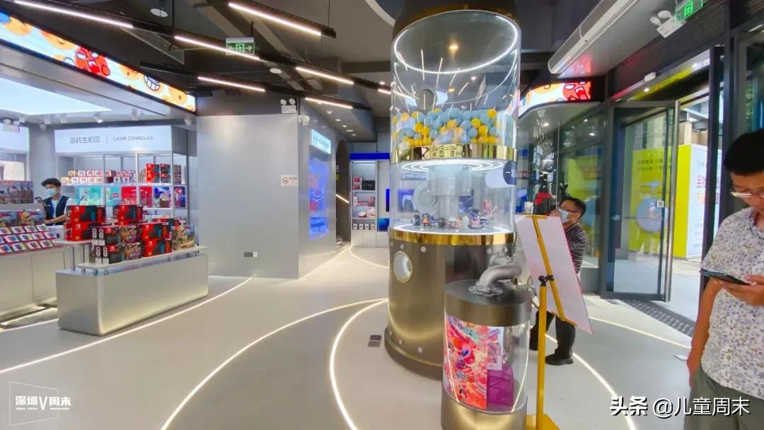 全国首家qqfamily旗舰店来深圳了,超全潮玩体验等你打卡