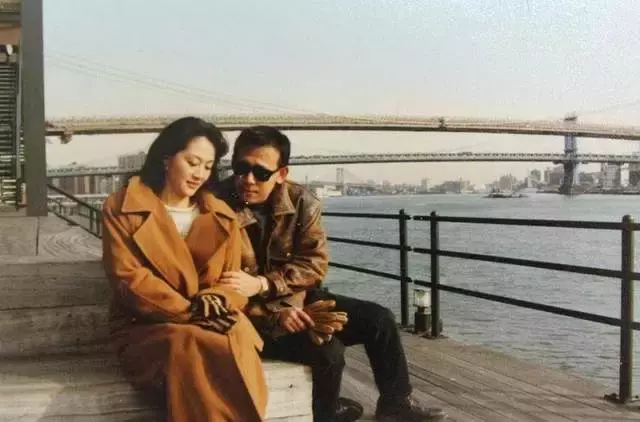 请回答1993:那一年窦唯如日中天,家驹不幸离世…