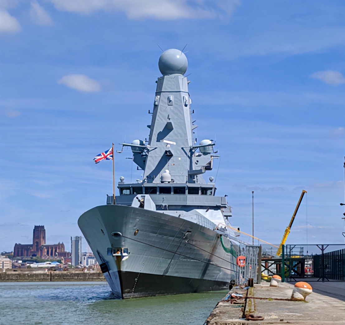 英國海軍的航母編隊要來了，真的厲害？ 網友：也就是嚇唬嚇唬小國