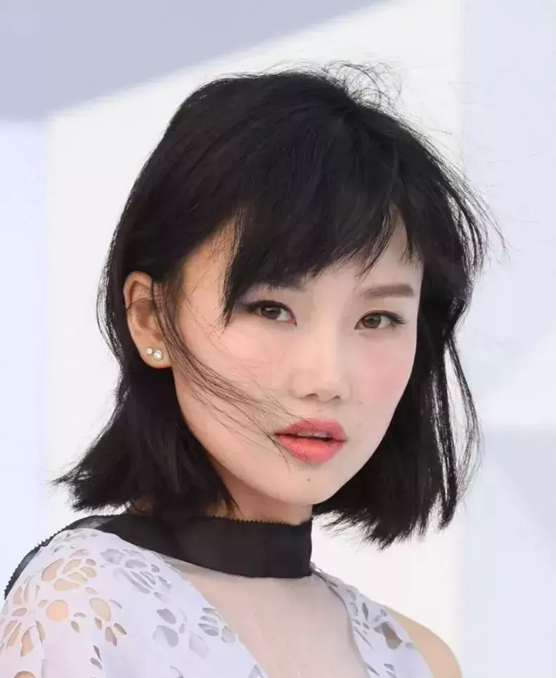 “歌红人不红”的黄龄:她是最有个性的“浴室歌手”
