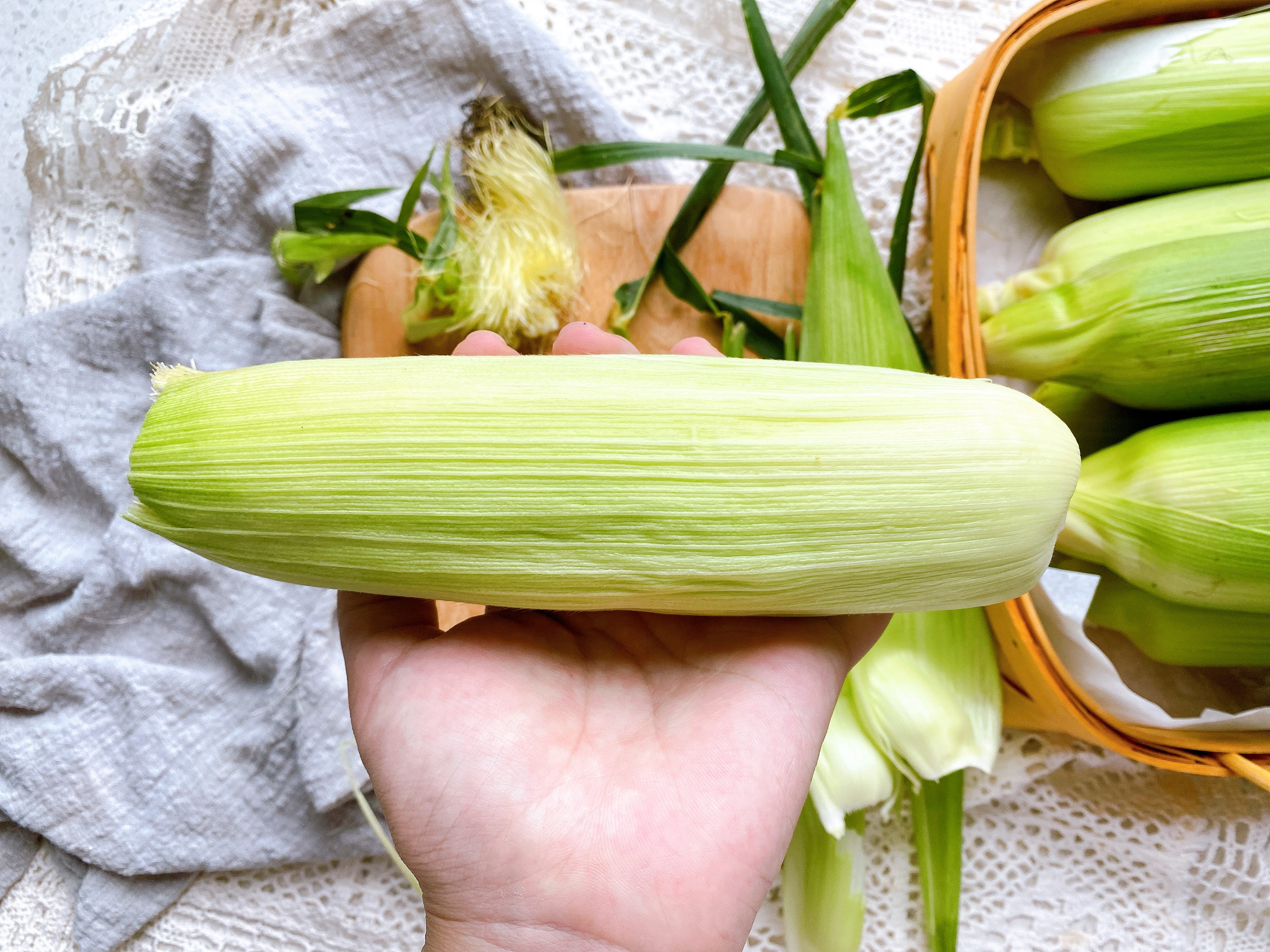 玉米保存有技巧，直接放冰箱冻就错了，多做2步，放一年还很鲜甜