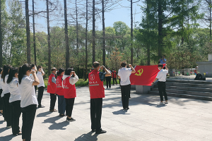 红色基地学党史 缅怀先烈颂党恩