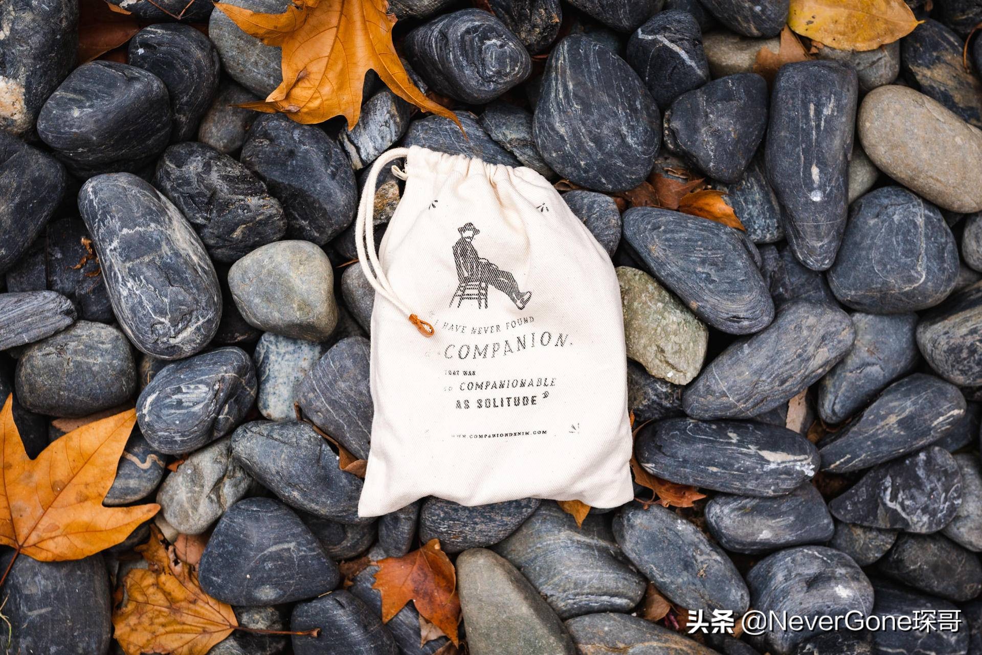 看看皮带扣？Companion Denim赫尔曼橡树植鞣腰带