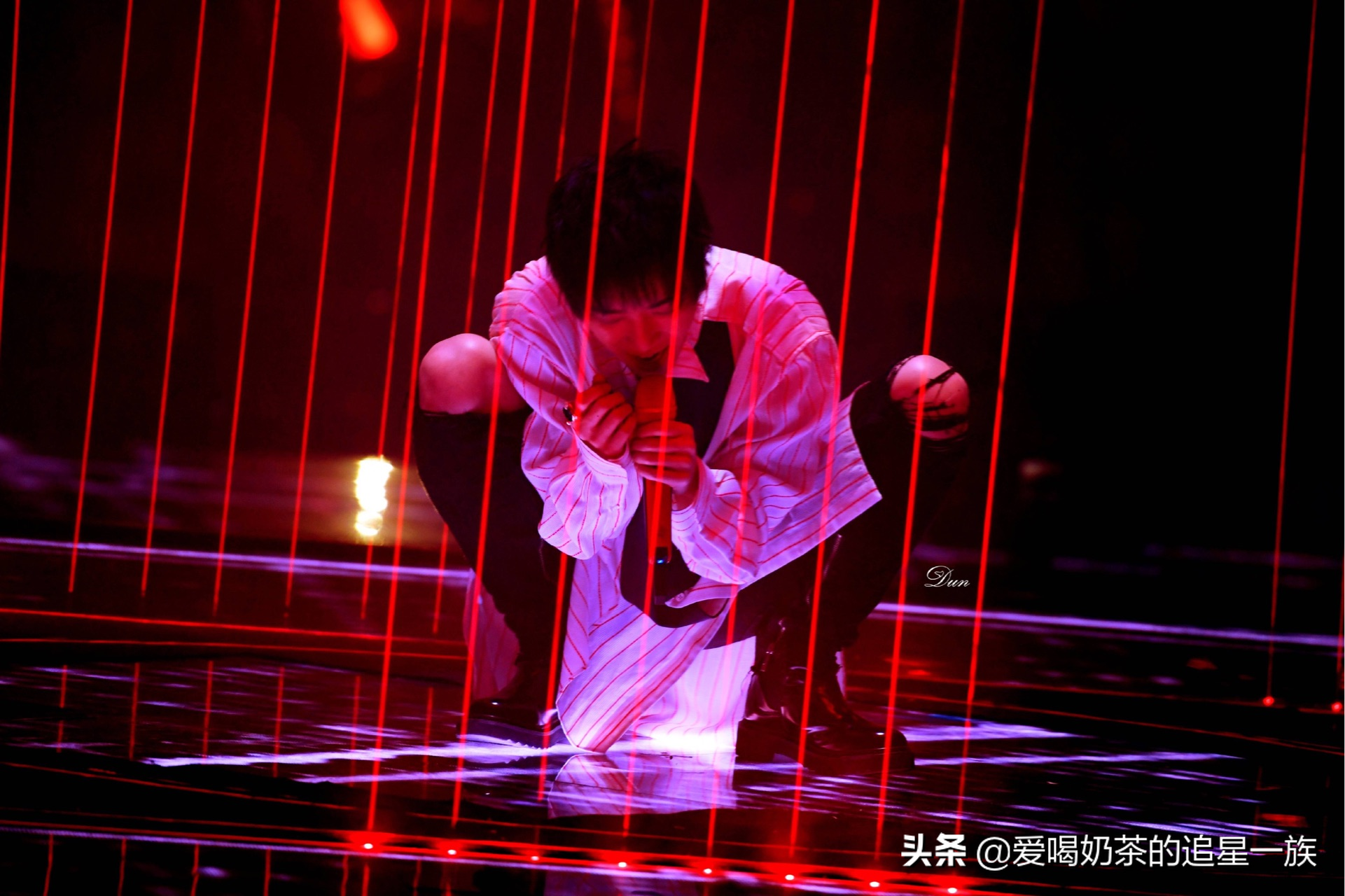 华晨宇：曾经想过从阳台上往下跳，但终究舍不得世间的些许美好