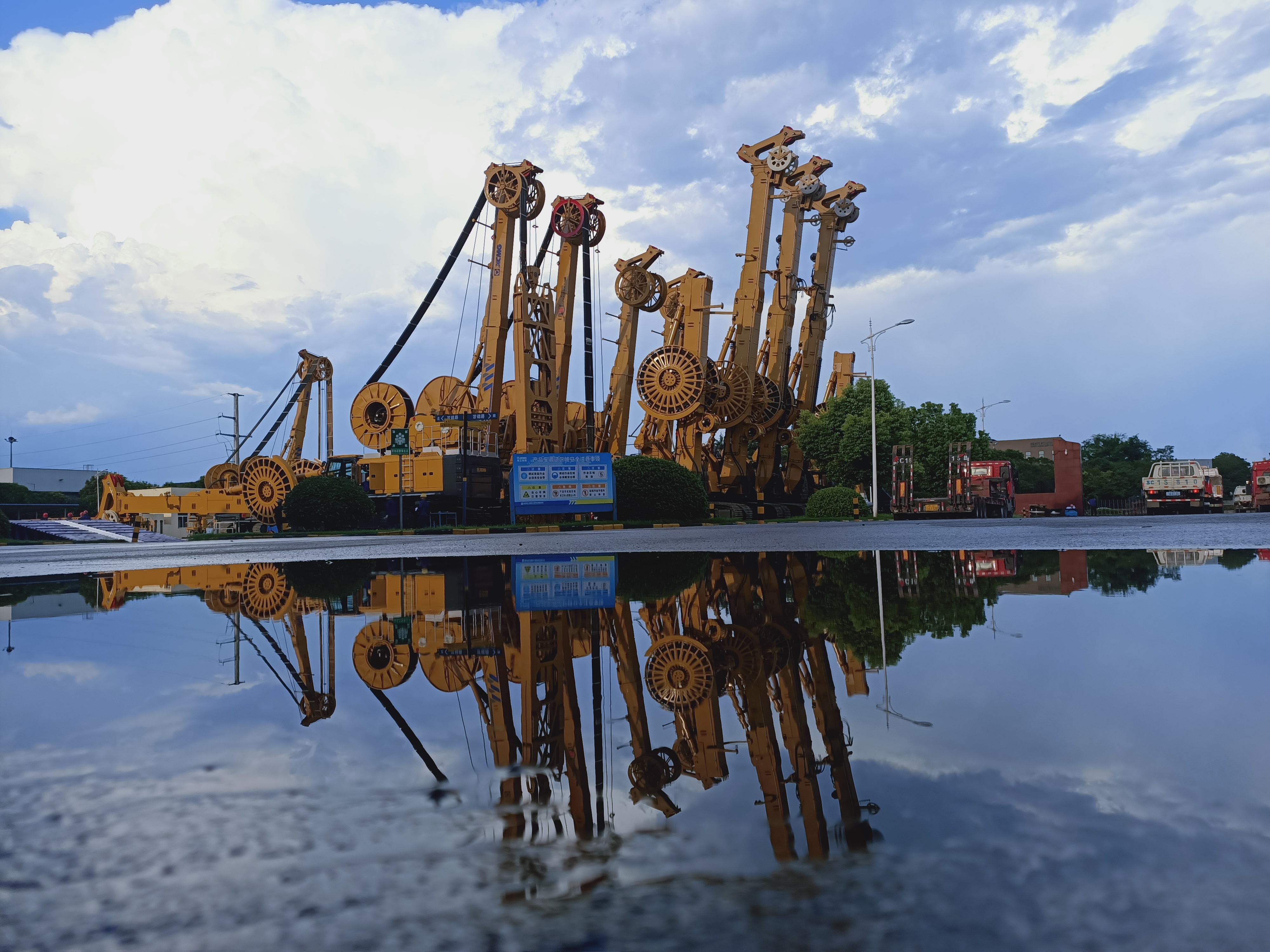 燃烧创新引擎 牵动基础工程机械发展牛鼻子