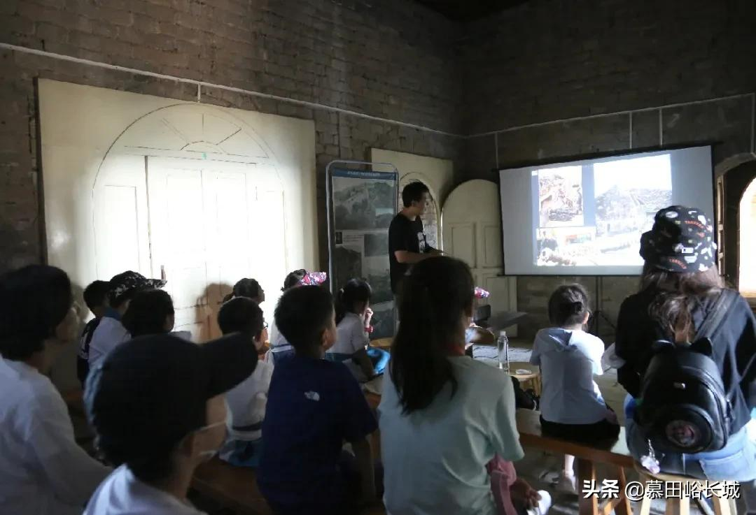 和青少年博物馆教育推广人朋朋哥哥一起 开启长城游学之旅！