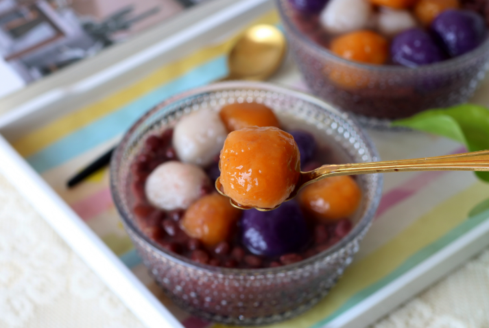 自制红豆三色芋圆，香甜软糯，做法简单，比甜品店的还好吃